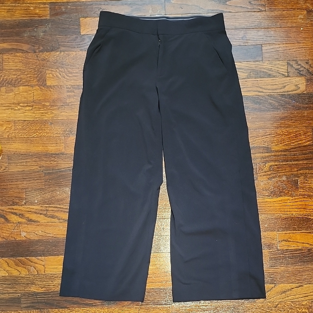 Athleta Black Ankle Cropped Pants Relaxed Fit - Picture 2 of 10